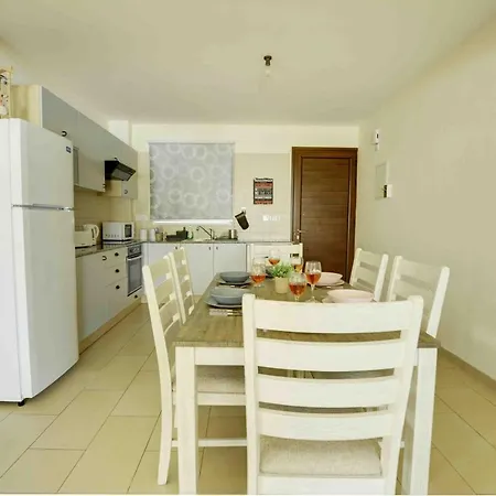 Nissi Martha Apartman