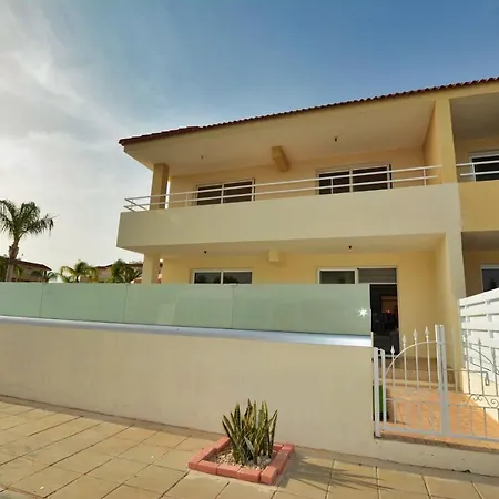 Apartman Nissi Martha Ajía Nápa