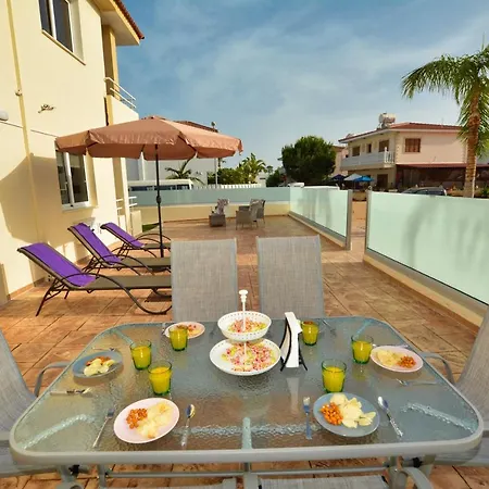 Nissi Martha Apartman