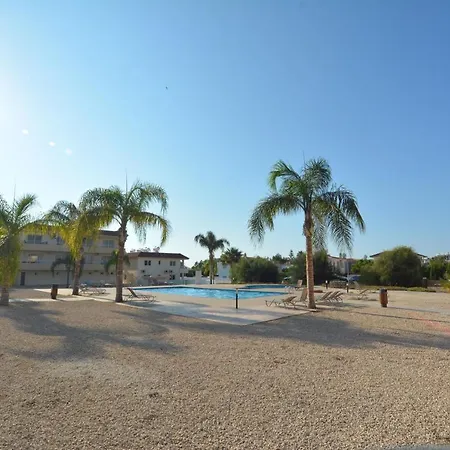 Nissi Martha Apartament