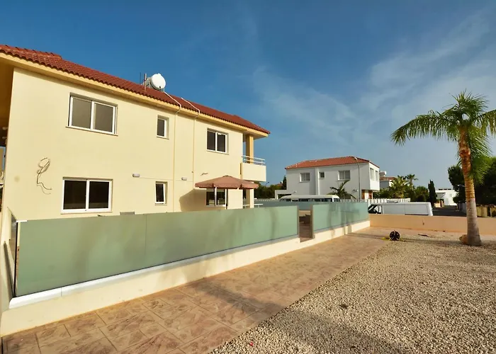 アパート Nissi Martha アヤナパ