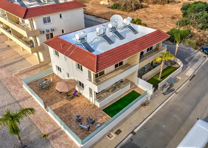 Nissi Martha アヤナパ