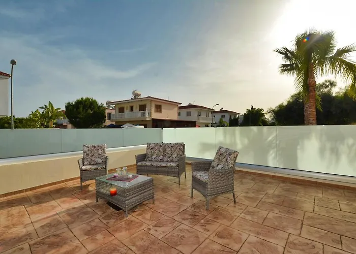 Nissi Martha アパート *