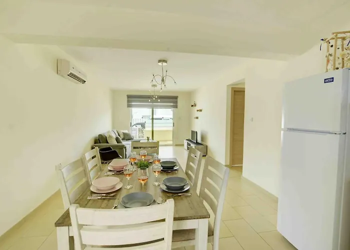 アパート Nissi Martha *